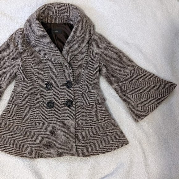 Wool Coat with lining - Picture 1 of 12